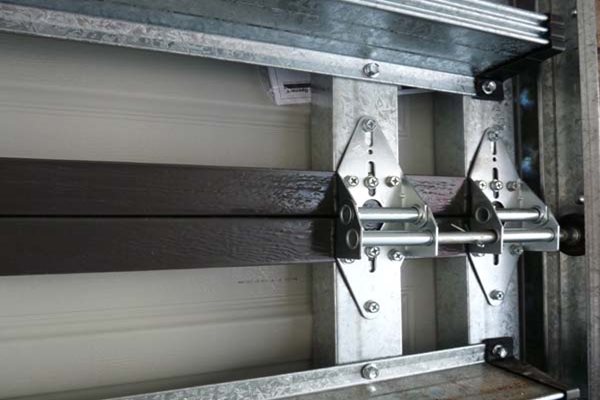 Double-end-stiles_inside-image-rhs-top